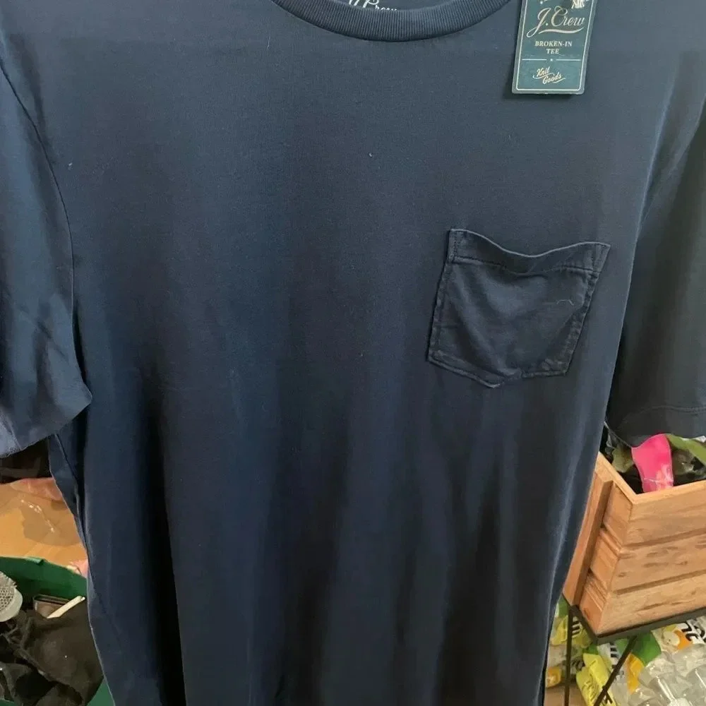 NWT J CREW ESSENTIALS V NECK TEE IN  NAVY BLUE  SIZE LT & XL BLACK SUZE XL